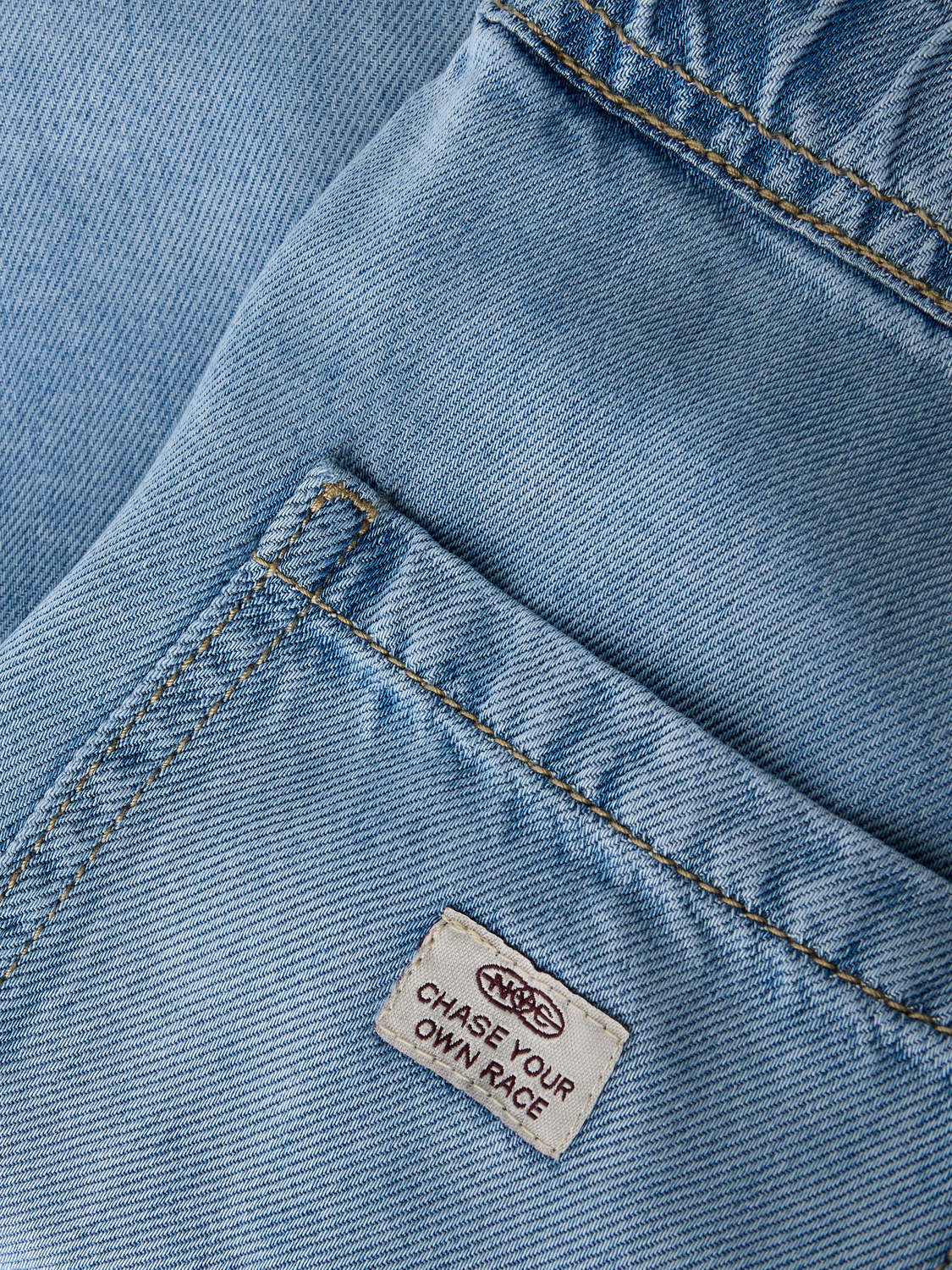 model_shot-detail